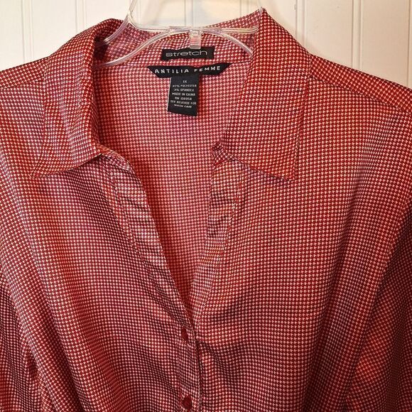 Antilia Femme Womens Size 1X Button Front Blouse Red White Houndstooth Smocked - Picture 4 of 11